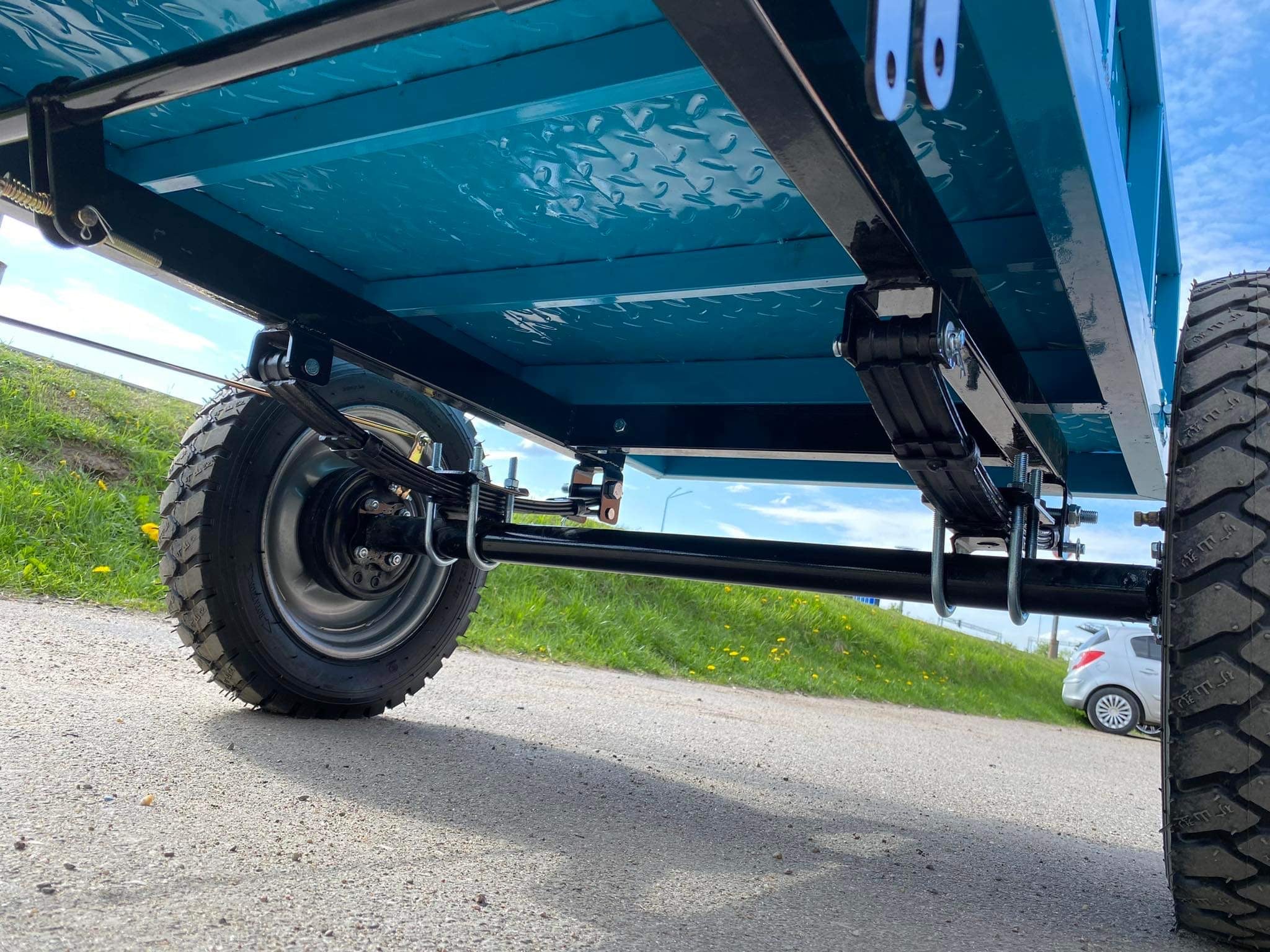 Tilhenger til motoblokk / jordfreser med fjæring