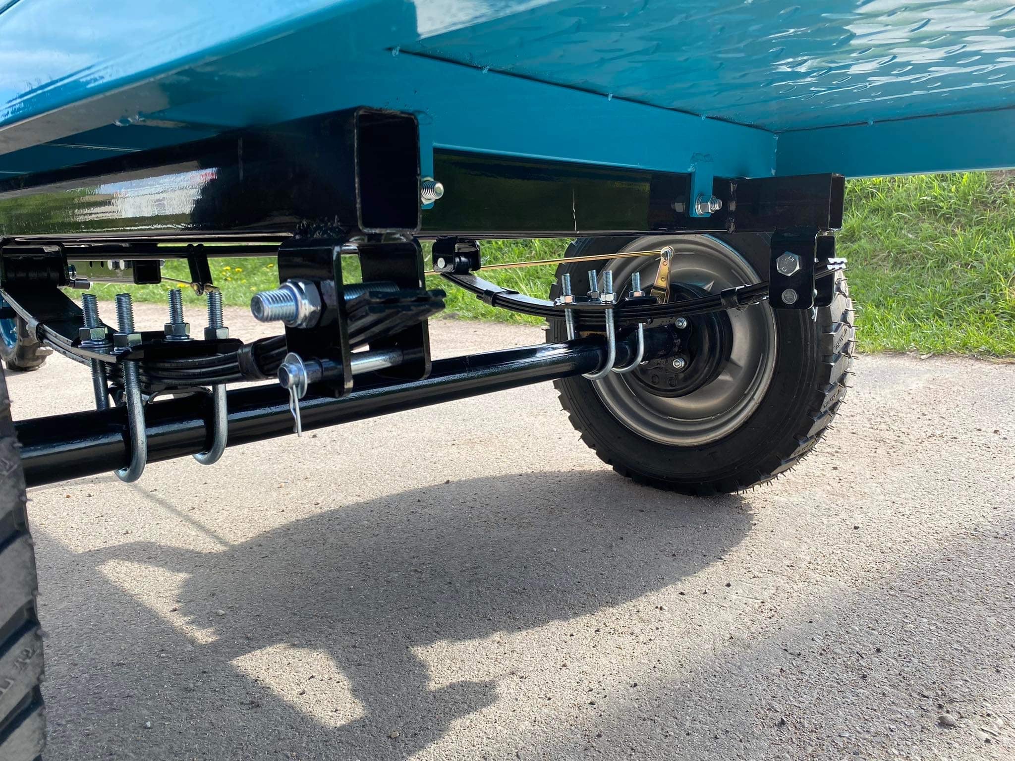 Tilhenger til motoblokk / jordfreser med fjæring